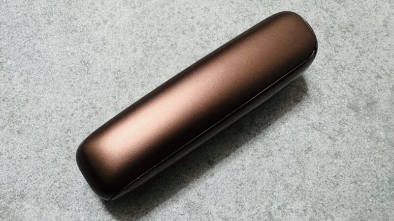 プルームオーラのブロンズロイヤル実機側面