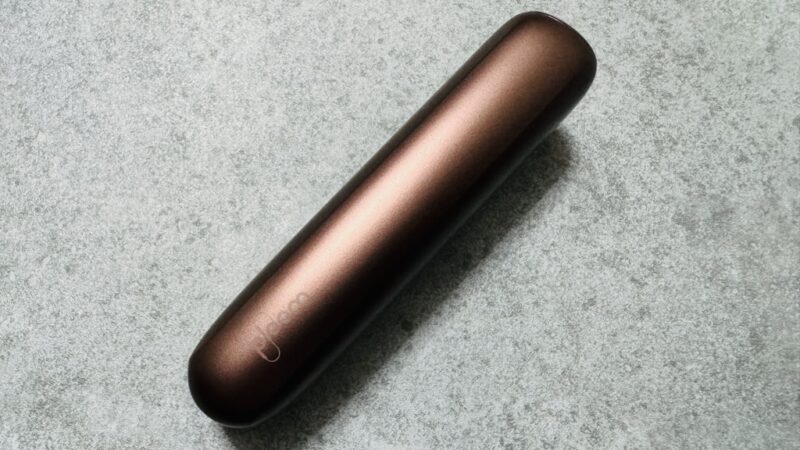 プルームオーラのブロンズロイヤル実機背面