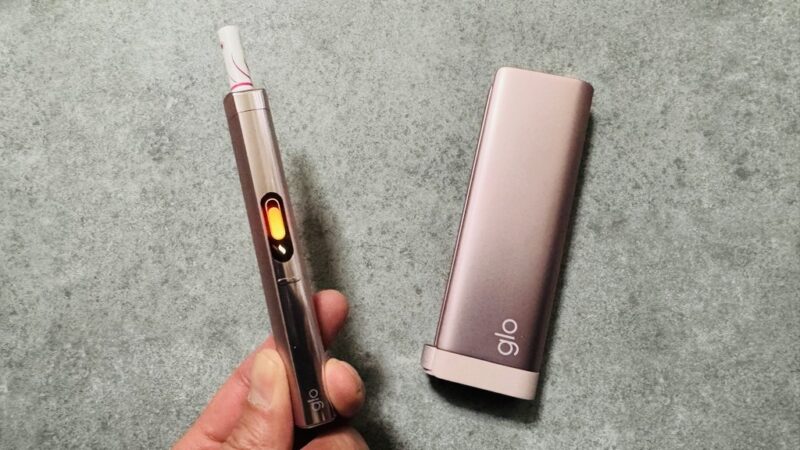 グローヒーロプラス ローズクォーツのペンと充電ケース