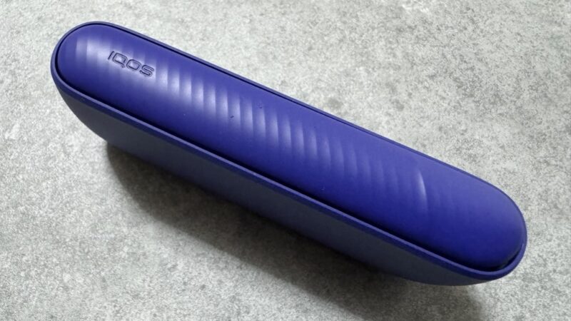 アイコスイルマi エレクトリックパープルのチャージャー