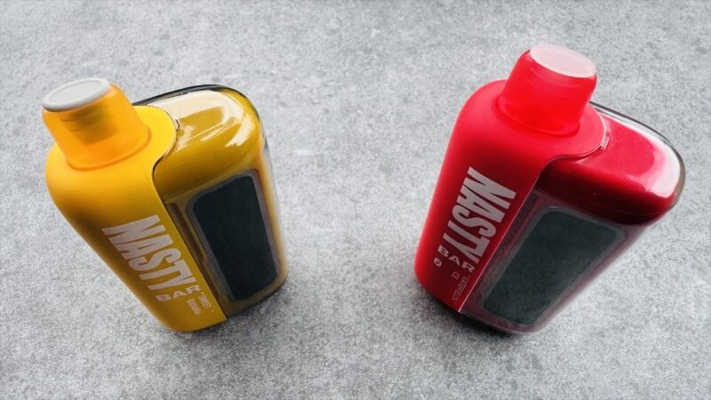 ノンニコチンのNASTY BAR 20000とニコチン入りのNASTY BAR 20000