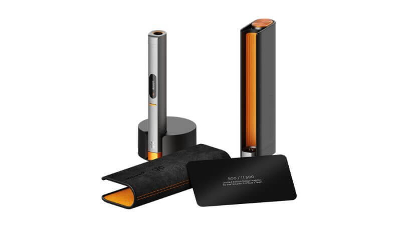 グローヒーロプラス McLaren Racingにインスパイアされた限定版のスリーブとチャージングドッグ